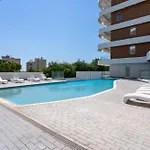 Starlet 1-br W Pool & Balcony In Lejlighed *