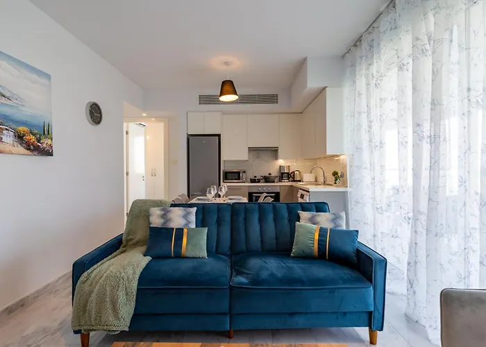 Starlet 1-br W Pool & Balcony In Apartament